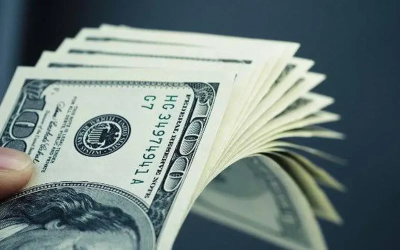 تحديثات الصرف.. ارتفاع سعر الدولار في 7 بنوك مصرية مقابل الجنيه